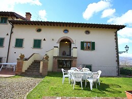 Authentic Farmhouse with Pool, Hot Tub, Playground, Garden