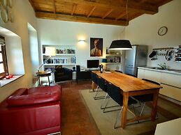 Rustic Tuscan Cottage