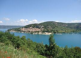 Villa in Hyeres Near Beach & Pool