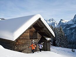 Apartment in Gosau With a Shared Sauna
