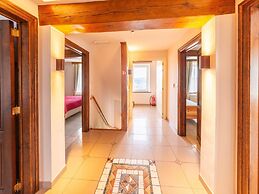 Villa Les Charmes - Premium Villa for 20 Guests