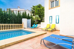 Tranquil Vista in Pedreguer
