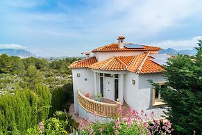 Tranquil Vista in Pedreguer