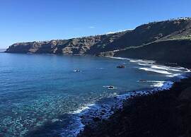 Cave House in Tenerife With Pool and Beach