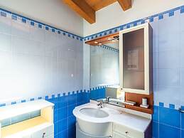 Modern Salo Flat With Pool