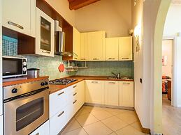 Modern Salo Flat With Pool