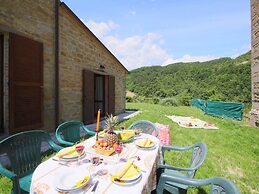 Hill View Retreat w/ Pool