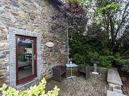 Charming Cottage in Stoumont