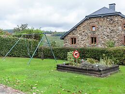 Charming Cottage in Stoumont