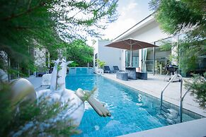 Yipmunta Pool Villa