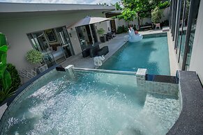 Yipmunta Pool Villa