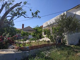 Detached Holiday House few Steps From the Beach
