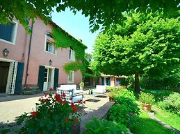 Charming Holiday Home, Near Lucca With a Private Pool