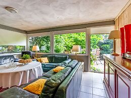 Oud-rekem Heritage Hideaway