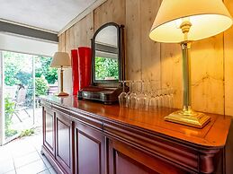 Oud-rekem Heritage Hideaway