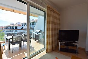 Sunny Balcony Apartment and Pool