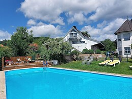 Silbecke Forest View Apartment