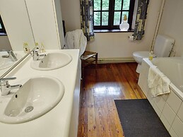 Spacious Villa in Liege