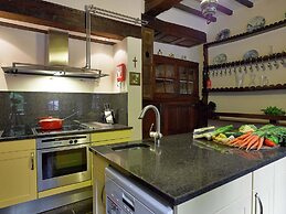 Spacious Villa in Liege