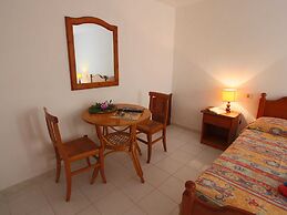 Seaside Comfort in Giannella