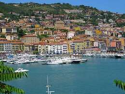 Seaside Comfort in Giannella