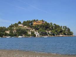 Seaside Comfort in Giannella