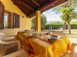 Seaside Comfort in Giannella