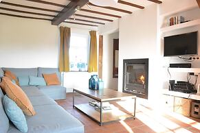 Peaceful Holiday Home