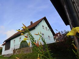 Schones Ferienhaus mit Grossem Garten bei Stadlern
