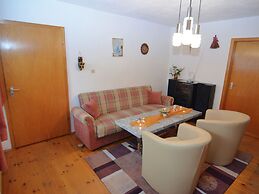 Schones Ferienhaus mit Grossem Garten bei Stadlern