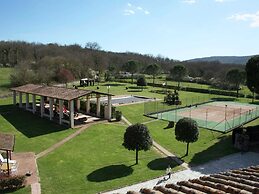 Farmhouse in Bucine With Pool