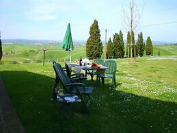 Charming Tuscan Farmhouse
