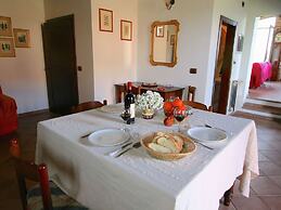 Charming Tuscan Farmhouse