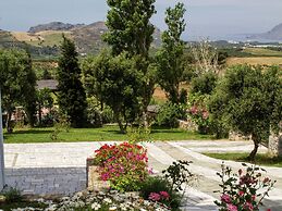 Villa in Lefkogia Crete With Swimming Pool