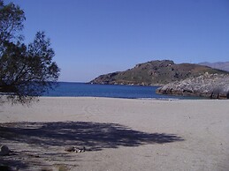 Villa in Lefkogia Crete With Swimming Pool