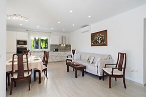 Calpe Pool Villa Near Beach
