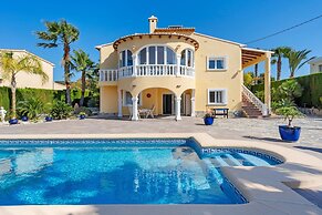 Calpe Pool Villa Near Beach