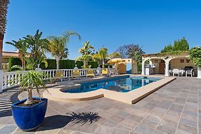 Calpe Pool Villa Near Beach