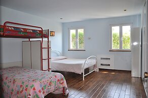 Villa in Vilamoura With Private Pool & BBQ