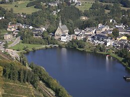 Vielsalm Stay With Furry Friends