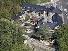Vielsalm Stay With Furry Friends