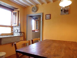 Belvilla by OYO Characteristic Tuscan Flat
