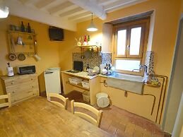 Belvilla by OYO Characteristic Tuscan Flat