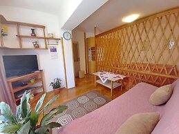 Comfortable Apartment Near the sea