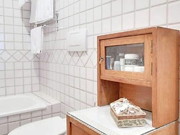 Modern Apartment, Bressanone