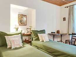 Modern Apartment, Bressanone