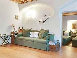 Modern Apartment, Bressanone