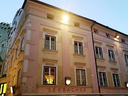 Modern Apartment, Bressanone
