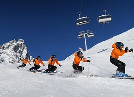 Alpine Bliss: A Cosy Retreat
