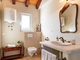 Luxurious Villa in Selca With Pool